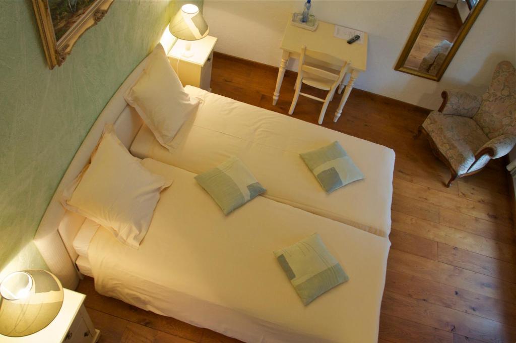 B&B La Roustiereティユー 部屋 写真